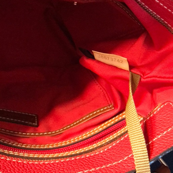 Stunning Dooney and Burke red tote handbag - Picture 12 of 16